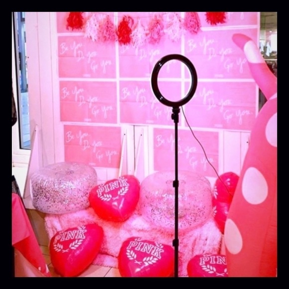 RARE PINK Victoria’s Secret Heart Balloon - Picture 4 of 6